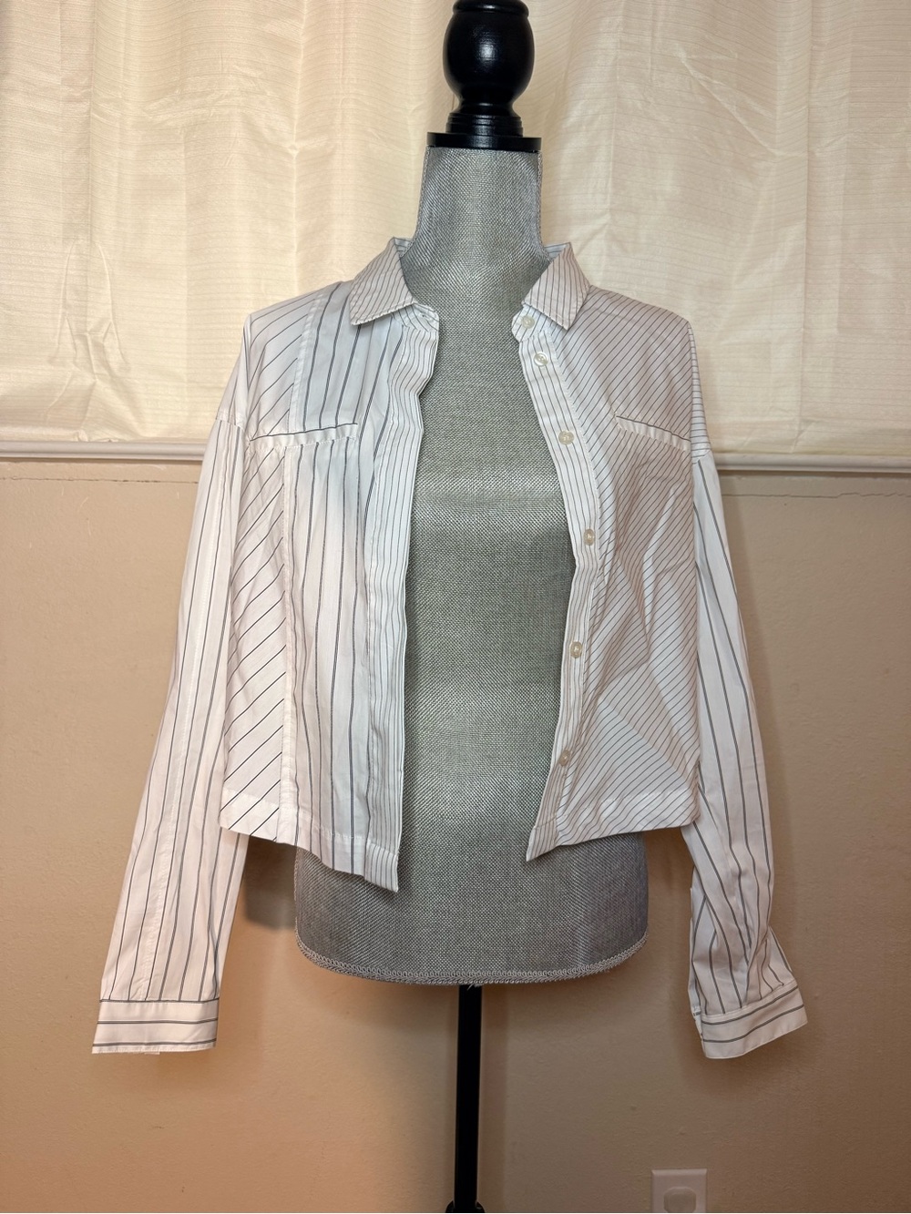 Dear John Cropped White Pinstripe Button-Up Shirt - Picture 3 of 9
